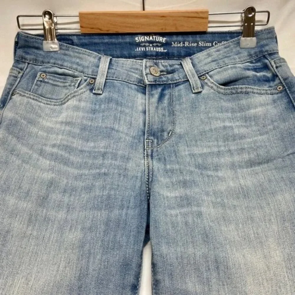 Levi's Strauss Jeans Women's 26 Light Blue Fade Levi Mid Rise Slim Cuff Denim GC